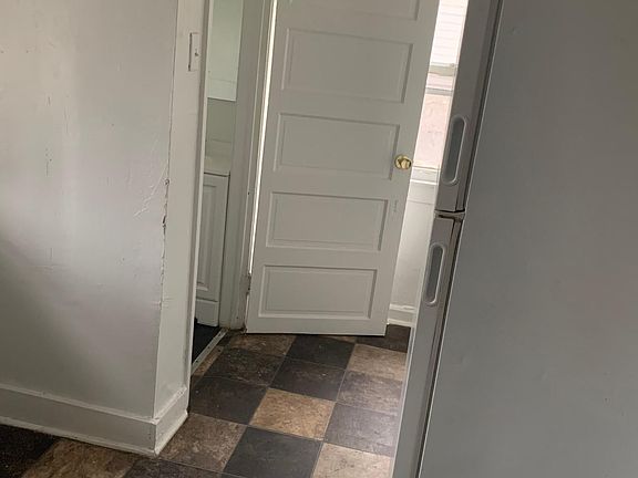 5th image of 3228 Central Ave