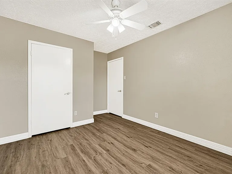 12322 Meadow Ridge Dr — Photo 29