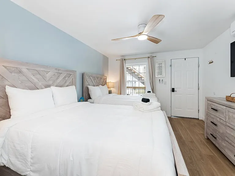 6 Sunset Dr #11 — Photo 6