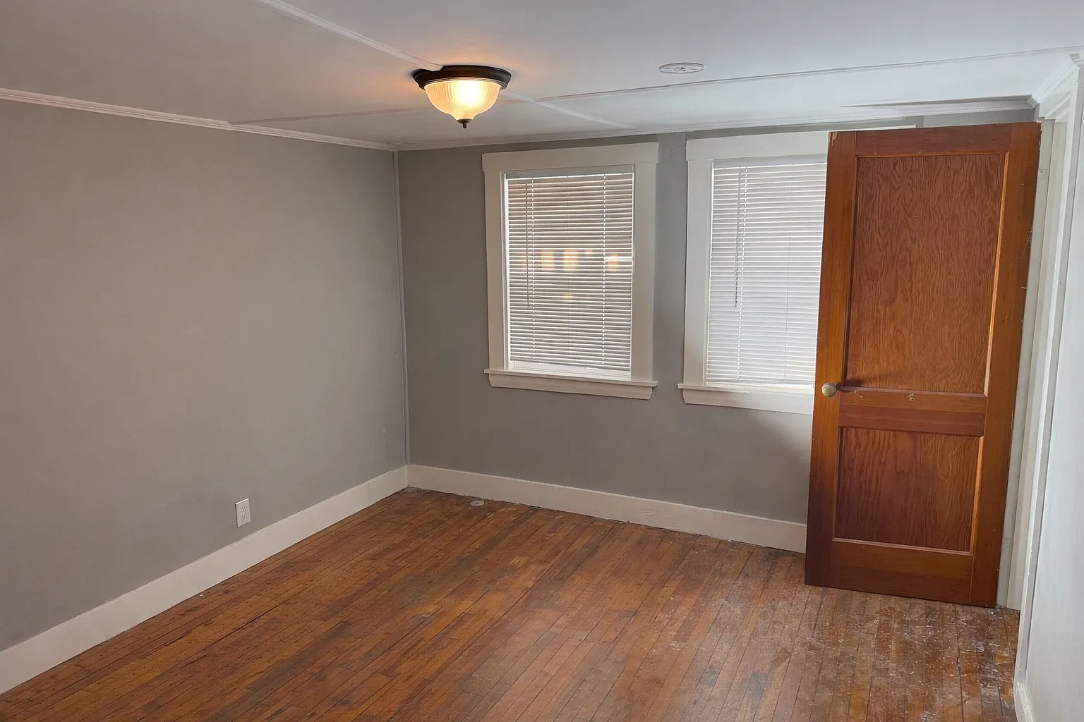 24 Allen Street - 1 — Photo 3
