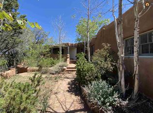 1414 Dempsey Water Line Rd, Santa Fe, NM 87501
