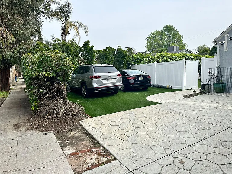 22040 Avenue San Luis — Photo 18