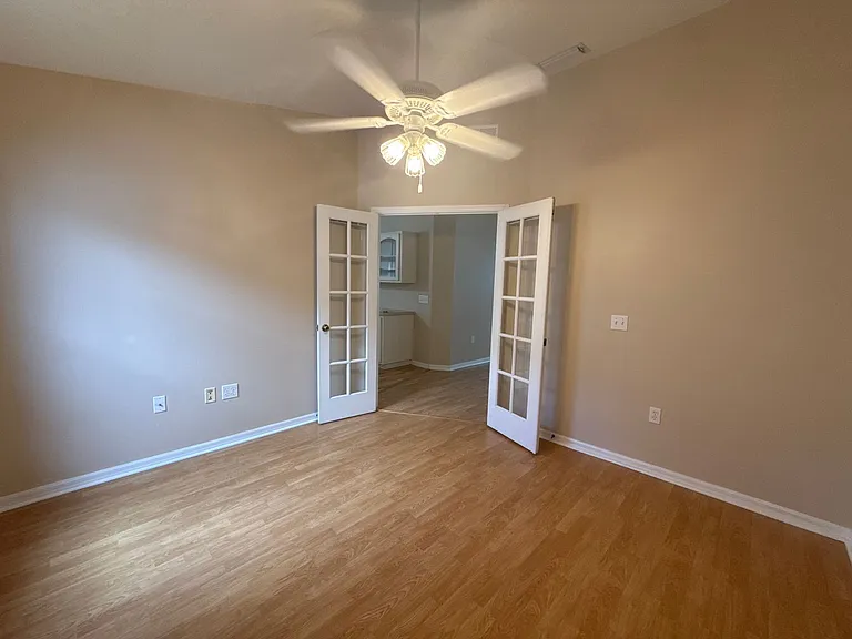 2216 NE 39th Ave — Photo 12
