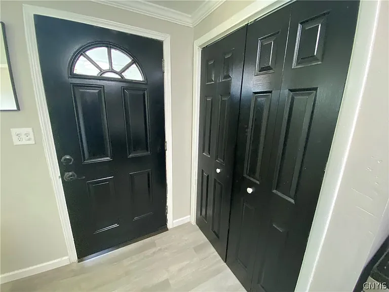273 N Collingwood Ave — Photo 4