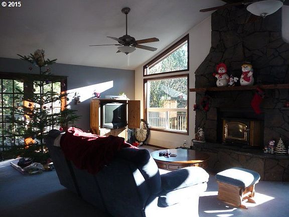 4th image of 42211 NE 118th Ave