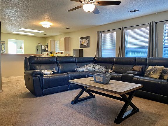 3rd image of 4026 New Orleans Dr
