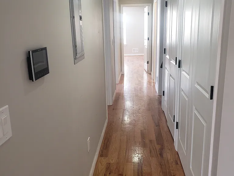 408 S 8th St — Photo 5