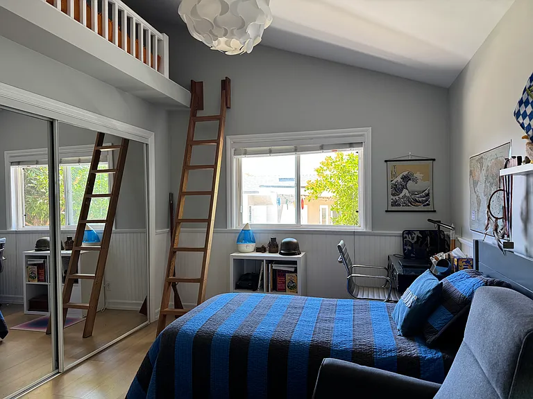 1740 Mathews Ave — Photo 19