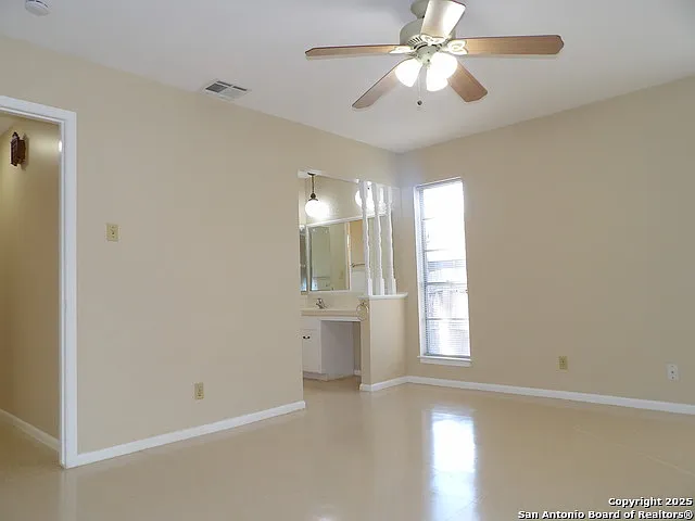 5637 Walzem Rd — Photo 20