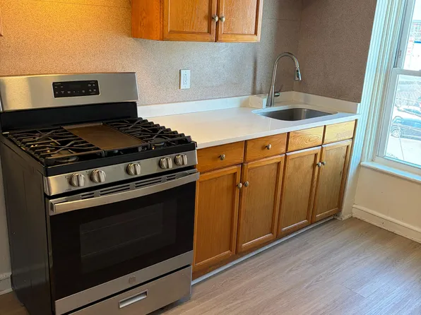 211 Chelsea St #3, Everett, MA 02149