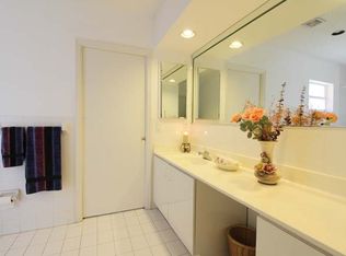 5601 SW 69th Ave, Miami, FL 33143