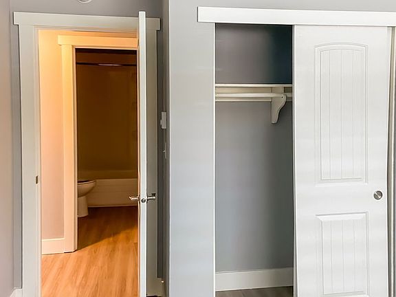 5th image of 13555 SW Jenkins Rd #11