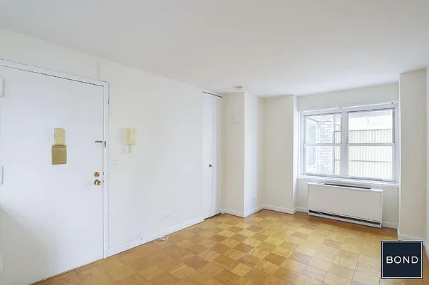 Rented by Bond New York | media 11