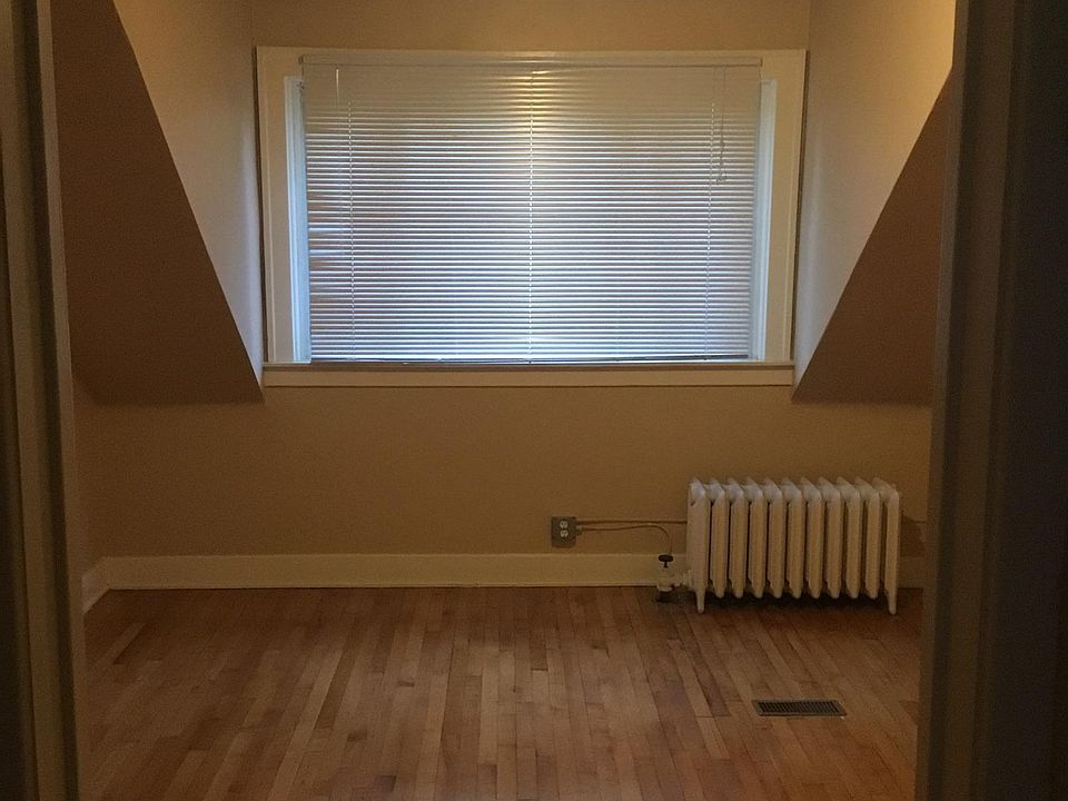 1st image of 1426 Beaconsfield Ave