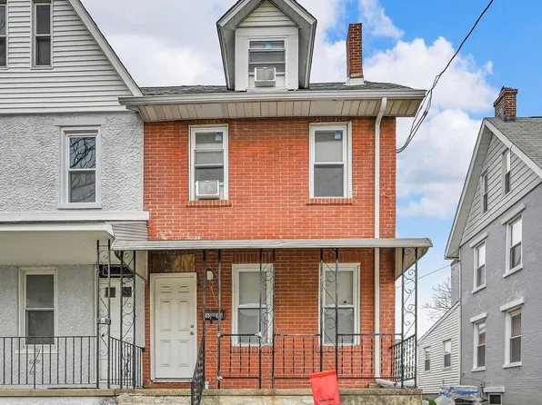 6 W 6th St, Marcus Hook, PA 19061