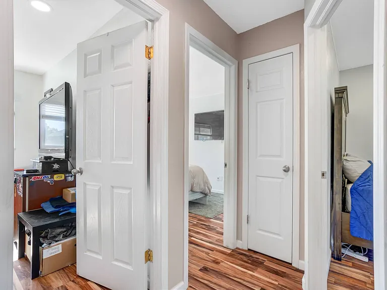 2625 Plymouth Dr — Photo 3