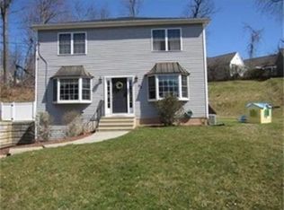 99 River Rd, South Hadley, MA 01075
