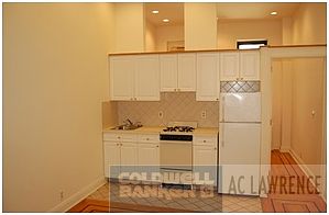 3rd image of 1441 York Ave Frnt 1