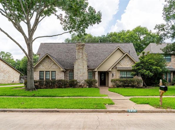 2414 Cypress Hl