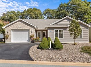 48 Acorn Dr, Bridgewater, NS B4V 8Z3