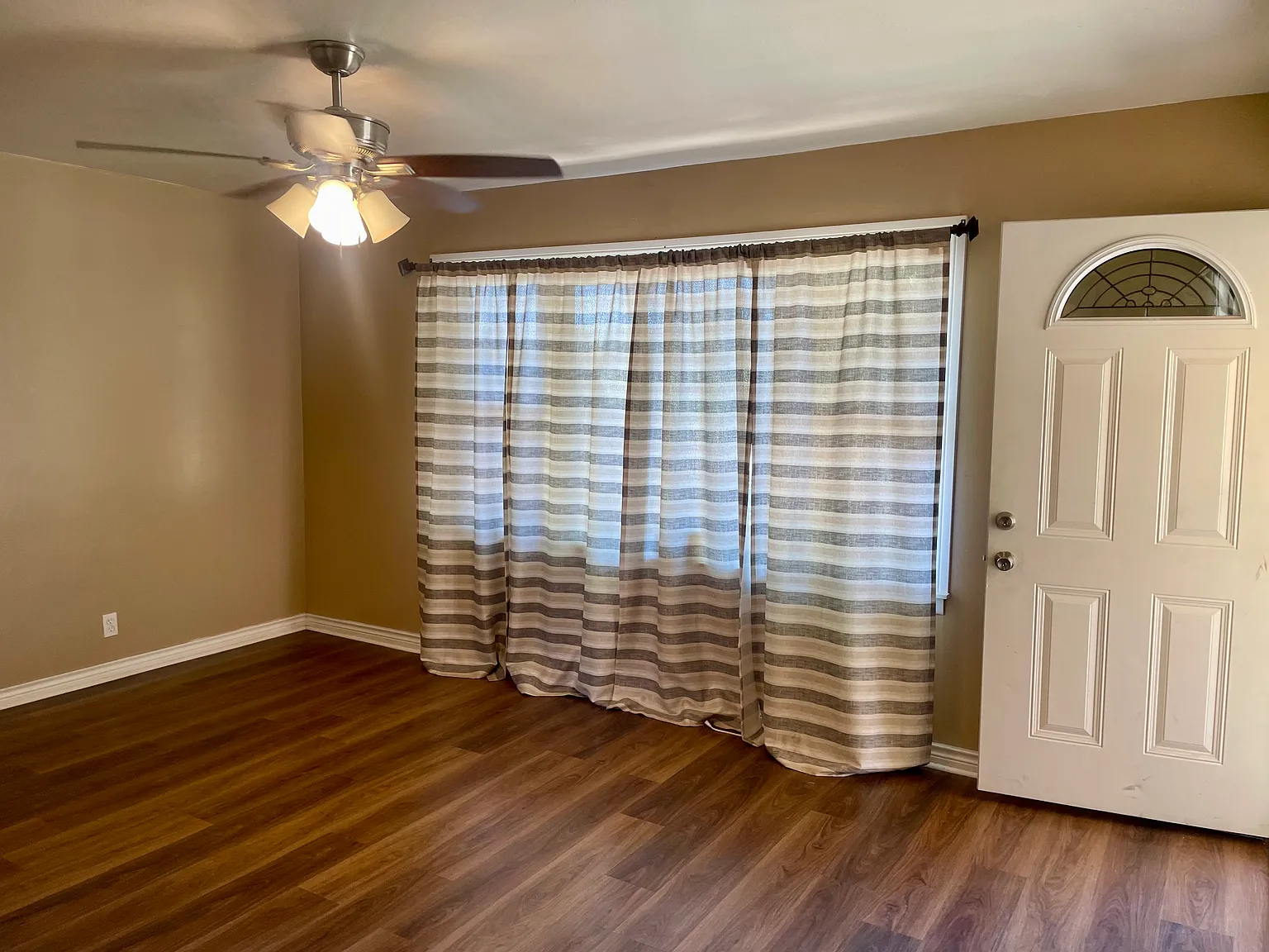 206 Moreland St — Photo 3