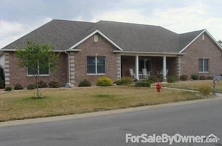 1st image of 1101 Glory Ln