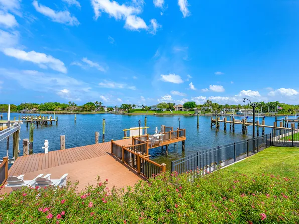 12864 S Shore Drive, Palm Beach Gardens, FL 33410