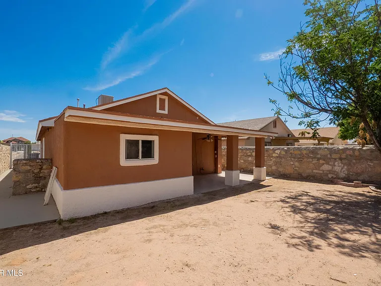 11641 Desert Keep Dr — Photo 37