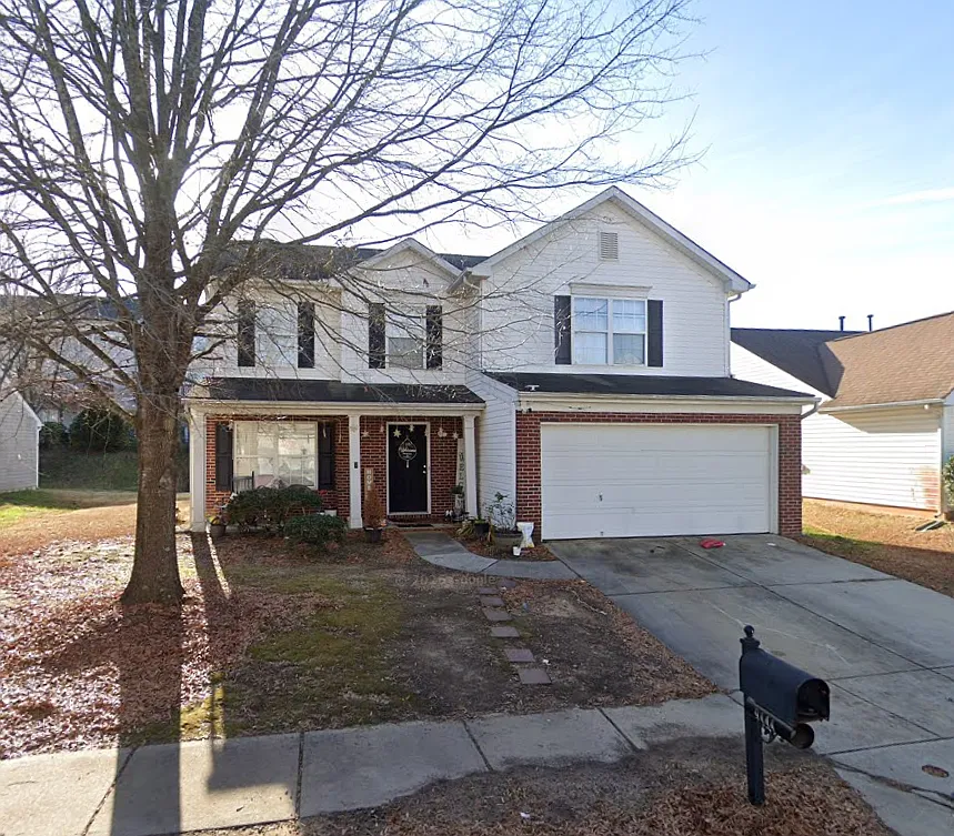 4 bed, 2.5 bath, 1965 sqft, $2,200 — Photo 1