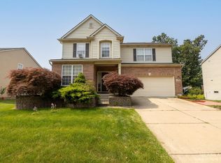 8746 Barrington Dr, Ypsilanti, MI