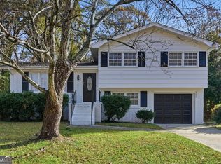 5674 Sandhurst Dr, Forest Park, GA 30297