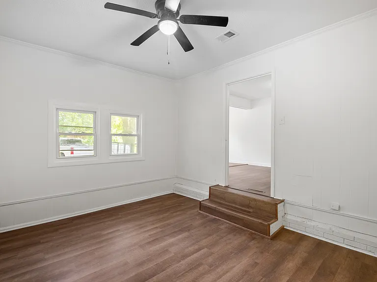 27 Bethune Ct — Photo 32
