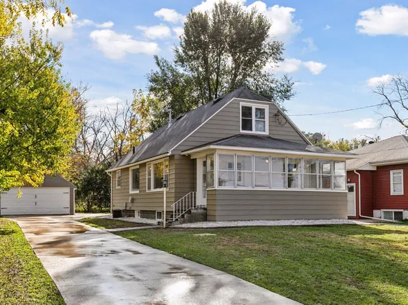 1912 3rd St SW, Rochester, MN 55902