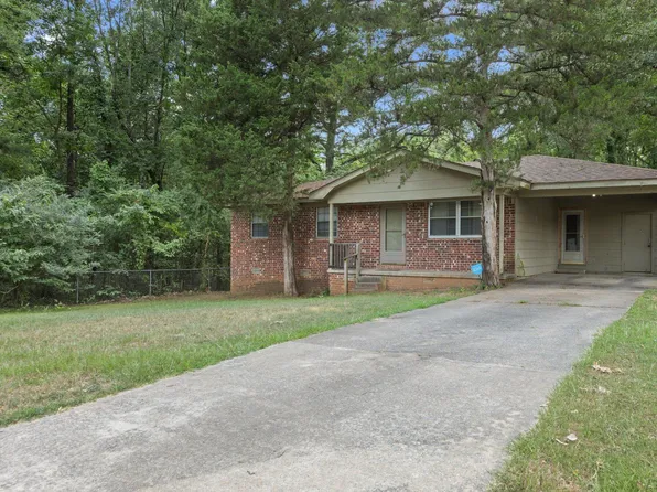 3002 Hines Dr, Jacksonville, AR 72076