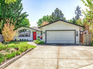 1376 Foxwood Dr, Medford, OR