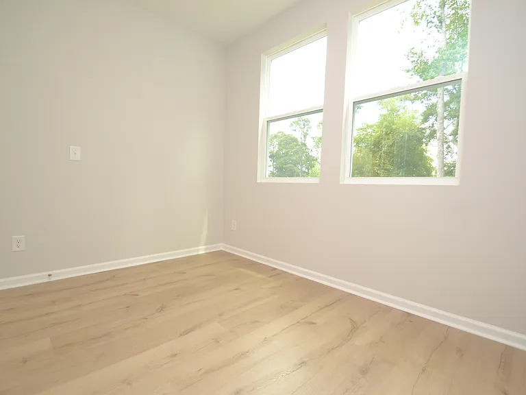 1226 Bessie Ct — Photo 19