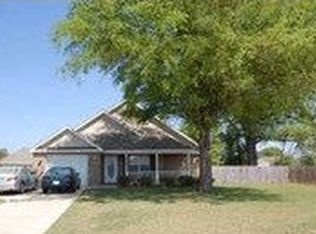 110 Langdon Ct, Bonaire, GA