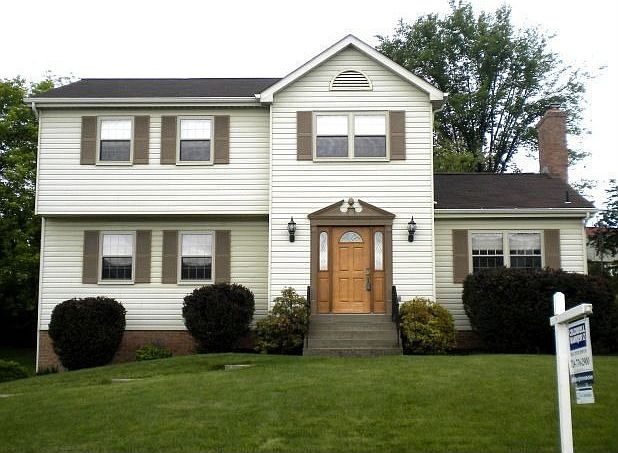 1st image of 5061 Fountainwood Dr