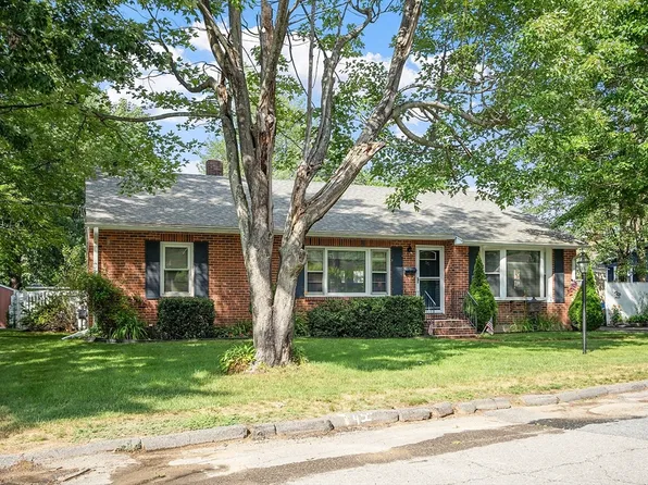 55 Jeanette St, Fitchburg, MA 01420