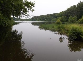 499 Parkers Lake Dr, Perryville, MO 63775