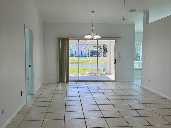 3rd image of 17754 Acacia Dr