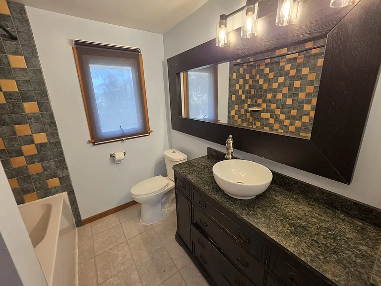 1106 Ardmore St — Photo 21