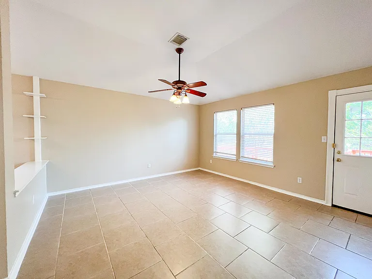 1632 Sunnycrest Cir — Photo 5