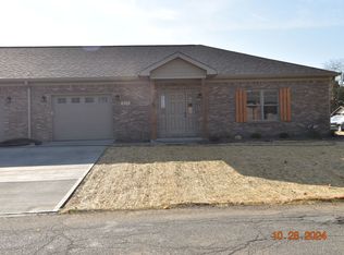 821-833 W 7th St, Greenfield, IN 46140