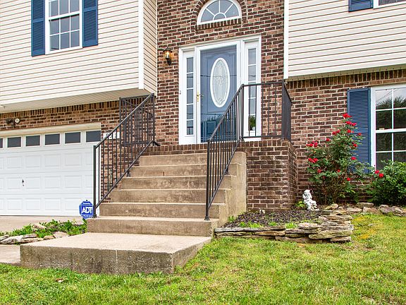 4th image of 951 Hedge Apple Dr