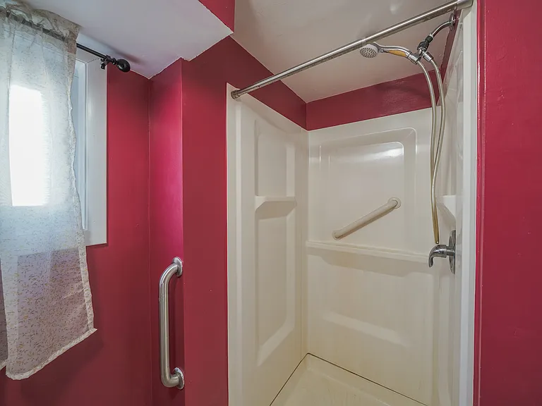 2303 Pinneberg Ave — Photo 20