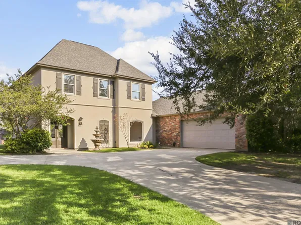 40219 Swan Cir, Gonzales, LA 70737