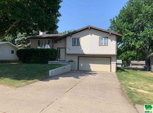 1365 7th Ave SE, Le Mars, IA 51031