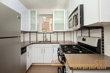 Rented by aptsandlofts.com