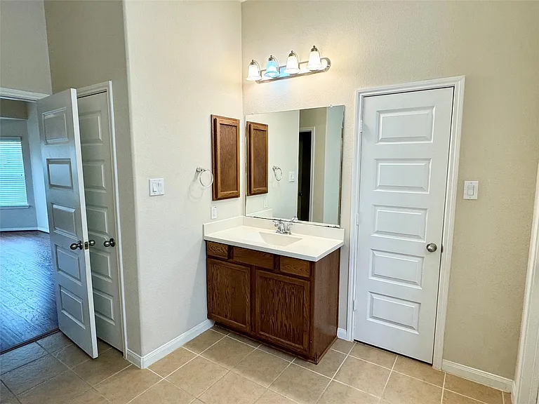 26934 Churchill Gate Ln — Photo 23